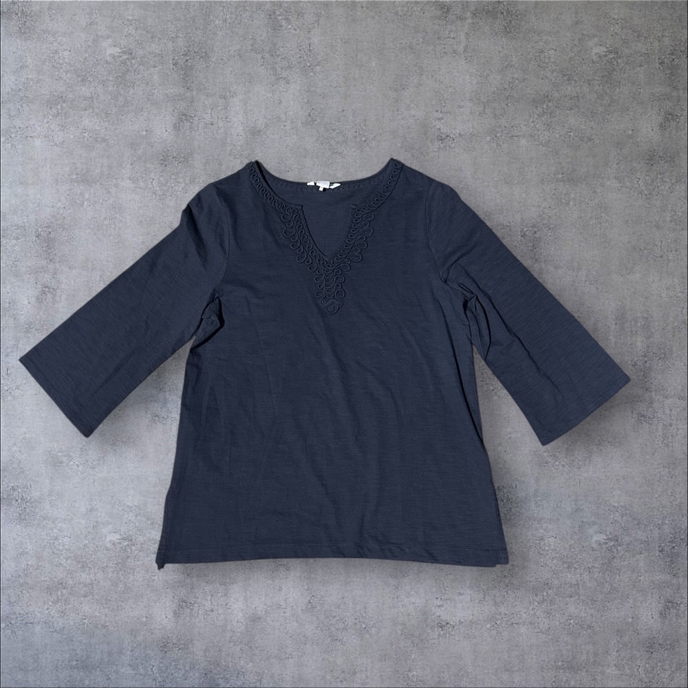 Tommy Bahama Women’s Black Blouse Size Medium